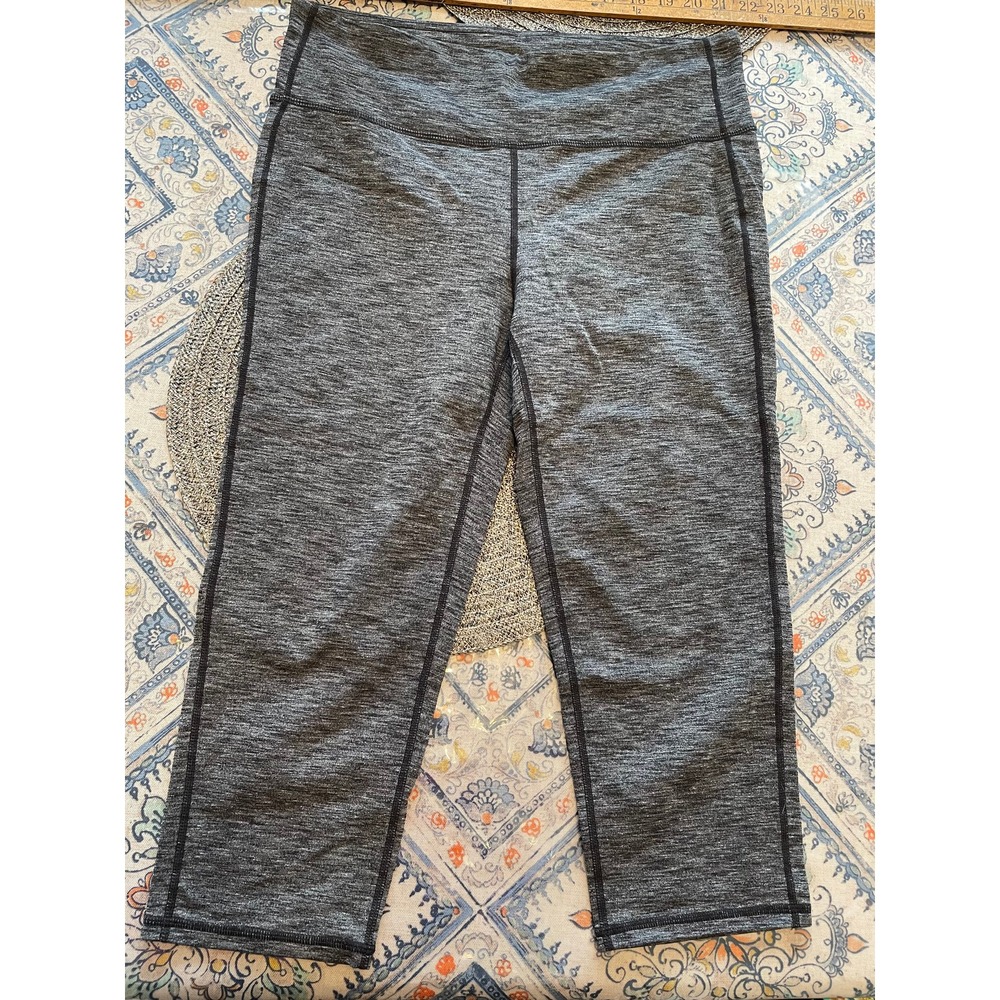 Athleta Be Free Space Dye Crop Leggings Gray Heathered Yoga Pants Womens Large